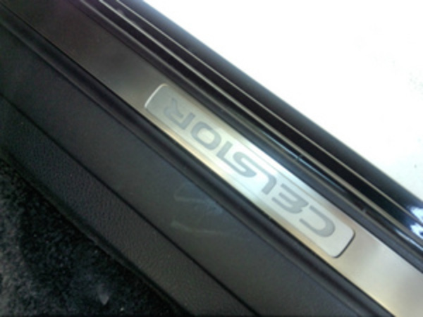 スカッフプレートのイルミ不点灯