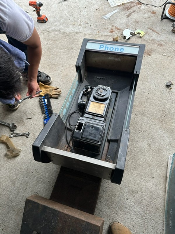 ＡｔｏＺ村に「公衆電話」がやってきた