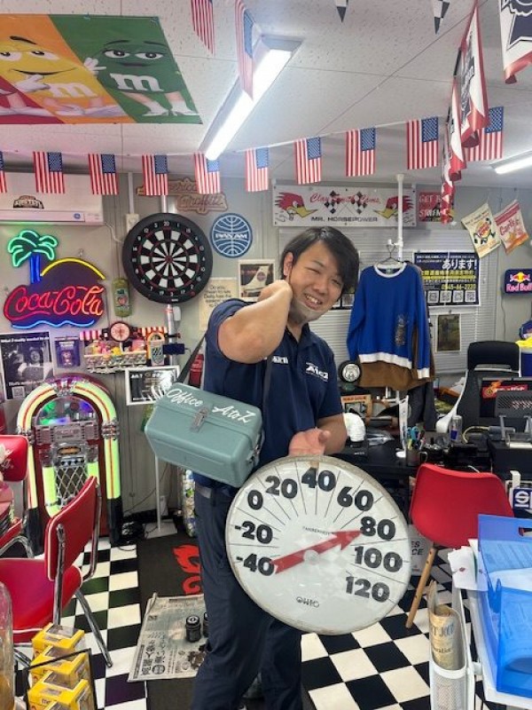 温度計やらレーザー水平器やら村へ